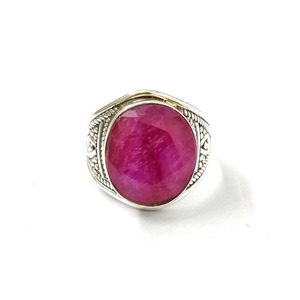 Anillo de Moissanita Rubí de 5.2 Gramos, Elegante y Duradero, Categoría de Producto - Product Image 1