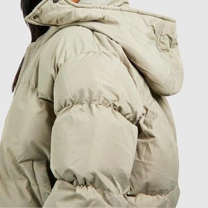 Chaqueta Acolchada para Mujer, Marca Yourbrand, con Capucha, Cierre de Cremallera, Abrigo Cálido de Invierno, Manga Larga, Color Sólido, 100% Poliéster - Product Image 4