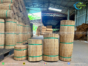 Rollo de tapete de hierba de alta calidad para barrera de protección de árboles y cubiertas ecológicas para macetas, producto estrella para jardinería y viveros. - Product Image 2