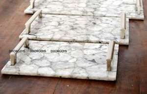 Plateau de service rectangulaire en marbre blanc écologique avec poignées décoratives pour les fêtes, idéal pour servir à la maison ou dans les hôtels - Product Image 4