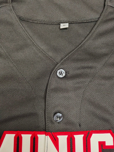 Maillot de baseball Dominicano pour homme, noir, manches courtes, boutons sur le devant, polyester, haut de sport d'équipe, col en V, coupe classique, toutes saisons - Product Image 4