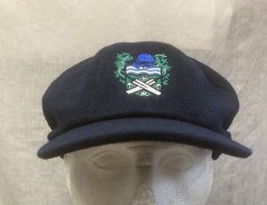 Casquettes baggy vertes de cricket à 8 panneaux en laine de style australien avec logo personnalisé à vendre - Product Image 2