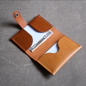 Elegante Cartera Vintage de Cuero Genuino para Hombre, Tarjetero Delgado con Ventana para Licencia de Conducir - Product Image 1