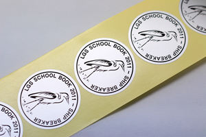 Etiquetas Adhesivas de Vinilo Plateado Mate Personalizadas, Tamaño y Forma Personalizables para Empaquetado Navideño, Marca Boutique, Sellos de Agradecimiento - Product Image 4