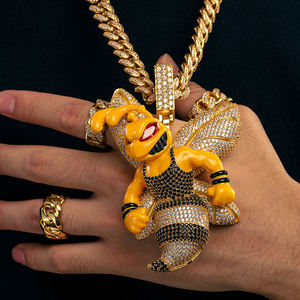 Bijoux pour homme de style hip-hop plaqués or 24 carats avec incrustation de cristaux, cadeau - Product Image 1