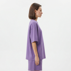 Vente en gros de t-shirts oversize pour femmes, couleur violet clair, tendance, pour femmes - Product Image 3