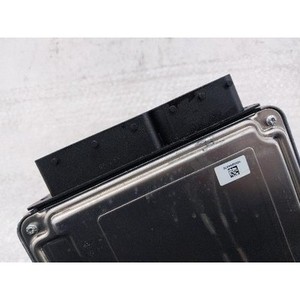 ECU และโมดูลคอมพิวเตอร์มือสองสำหรับรถยนต์ซีรีส์ 5 รุ่น DDE857243801 - Product Image 2