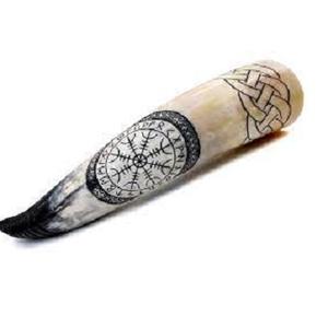 Auténtico Cuerno Vikingo para Beber, Hecho a Mano con Material Orgánico, Forma Natural, Estilo Animal Tallado, Ecológico, de la Mejor Calidad, Apto para Alimentos - Product Image 5