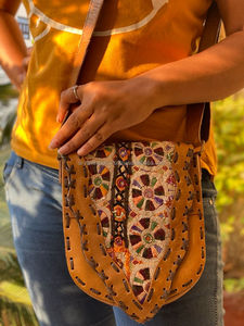 Sac à main Hobo en cuir véritable, luxe, design et élégant, broderie, Unique pour femmes, 2020 - Product Image 5