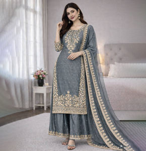 Ensemble Sharara Salwar Kameez en Chinon, style Indien Pakistanais, avec broderie et travail de cordonnerie lourds, coupe ample, longueur genou, réversible, hiver - Product Image 1