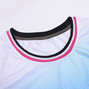 เสื้อบาสเก็ตบอลสำหรับฝึกซ้อมแบบขายส่ง ระบายอากาศได้ดี ดีไซน์สวยที่สุด ผลิตตามสั่งสำหรับผู้ชายและผู้หญิง ทำจากวัสดุโพลีเอสเตอร์ - Product Image 2