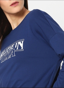 Sweat-shirt à col rond bleu marine pour femme, manches longues, imprimé lettres, haut décontracté, respirant, en coton tricoté, pour l'automne - Product Image 6