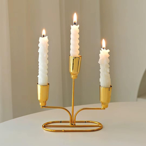 Chandelier doré à trois bras avec bougies blanches, en laiton résistant à la chaleur, finition métallique, décoration d'intérieur - Product Image 2