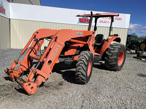 Tractor M8540 2006, Equipo Premium Listo para Exportación, Suministro a Granel de Alta Resistencia - Product Image 6
