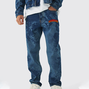 Pantalones de mezclilla de algodón 100% de corte recto, lavado a la piedra, de peso pesado, con diseño estampado, estilo hip hop urbano, a la moda y económicos para hombre. - Product Image 5