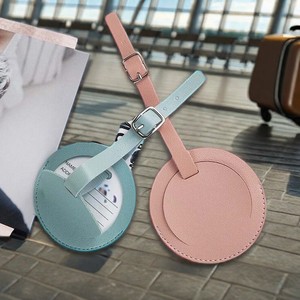 Etiquetas de Equipaje Personalizadas de Cuero Sintético con Placa de Latón para Maletas y Mochilas de Viaje - Product Image 1