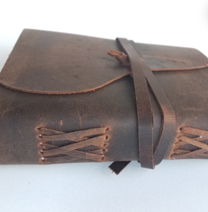 Diario de Cuero Mountains, Personalización Gratuita, Diario de Viaje en Blanco de 5" x 7" con Opción de Papel Rayado o Sin Rayar - Product Image 4