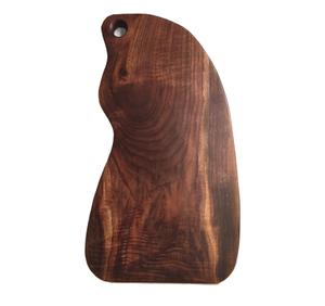 Planche à découper et à fromage en bois d'acacia et résine naturelle, emballée sur mesure, pour la cuisine - Product Image 4