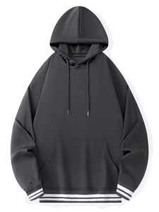 Ensemble de sweat-shirt à capuche gris foncé pour homme, coupe classique, en coton French Terry, couleur unie, décontracté, pour l'automne, avec détails rayés blancs - Product Image 4