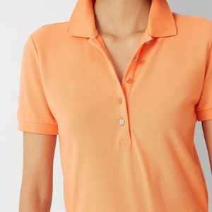 Camisetas tipo polo para mujer de corte regular y forma equilibrada, fáciles de moverse en ellas, para uso diario, para adultos. - Product Image 4