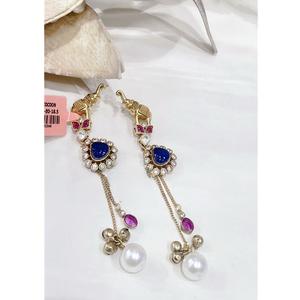 Pendientes Glamurosos de Latón Chapado en Oro de Alta Calidad, con un Toque Brillante y Moderno, para Mujer, Ideales para Fiestas y Eventos Nocturnos - Product Image 1