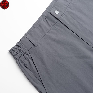 Shorts chino décontractés pour hommes, taille mi-haute, fermeture boutonnée, extensibles, 100 % polyester, logo frontal, motif uni, vêtements de travail d'extérieur, été - Product Image 6