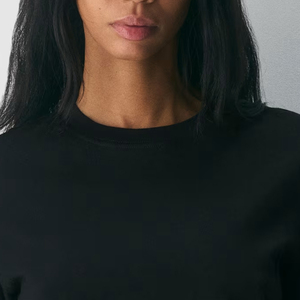 Service OEM : Conception de t-shirts pour femmes à prix abordable, manches courtes, style décontracté pour l'été, col rond, avec personnalisation du logo. - Product Image 2