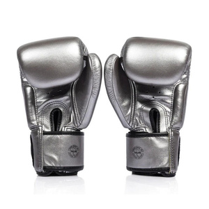 ถุงมือชกมวย Fairtex คุณภาพสูงแบบกำหนดเอง หนังวัวแท้ ระบายอากาศได้ดี น้ำหนักเบา กันน้ำ ปรับขนาดได้ - Product Image 3