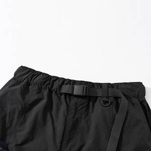 Shorts d'entraînement rétro pour hommes Outfitize, style universitaire, avec rayures latérales, pour la gym et la mode - Product Image 4