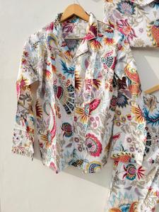 Ensemble de pyjama en coton imprimé pour femmes avec pochette, 3 pièces, vêtements de nuit, ensemble de vêtements de détente floraux, vente en gros - Product Image 4