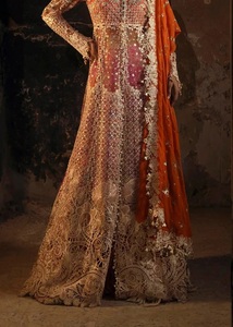 Colección Premium de Vestidos de Novia Pakistaníes – Lehenga, Sharara y Vestidos de Cola Larga - Product Image 2