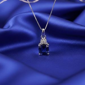 Pendentif en saphir bleu vintage, forme coussin, argent sterling 925, bijou artisanal, cadeau unique pour elle - Product Image 5