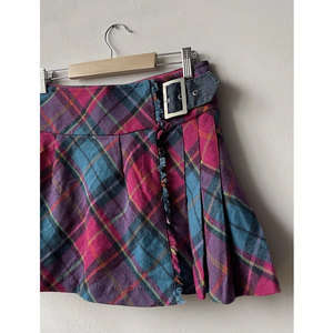 Minifalda Escocesa para Niñas, Diseño Tartán Morado, Mezcla de Lana, Plisada, con Forro y Hebilla - Product Image 2