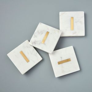 Posavasos de mármol pulido con superficie resistente al agua para proteger las mesas de derrames y daños por humedad - Product Image 2