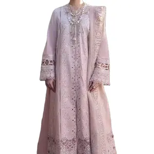 奢华的巴基斯坦刺绣服装设计复杂的奢华面料和永恒的优雅适合各种场合