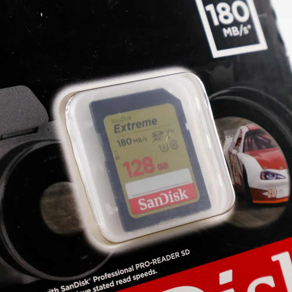 SDSDXVA-128G-GNCIN SanDisk Extreme SD UHS-I Card