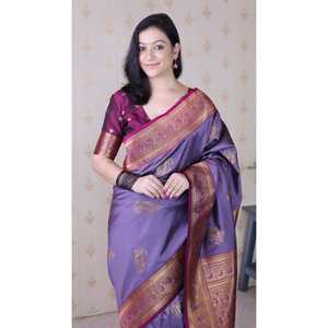 Sari de Seda Lavanda Suave de la Marca Elite Weaves, Tejido con Diseño de Pavo Real y Zari, Prenda Tradicional - Product Image 3