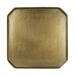 Bandeja de Metal Dorado Fundido a Mano con Asas Laterales Arquitectónicas, Acabado de Latón Texturizado Industrial, Plato de Lujo Minimalista para Centro de Mesa - Product Image 2