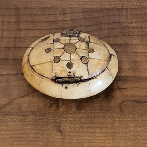 Handcrafted Eco-Friendly Round Decorative Bone <b>Box</b> Vintage Style Jewelry Trinket or <b>Keepsake</b> Storage Case for Home Decor - Product Image 1