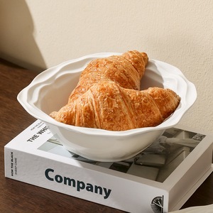Vajilla de cerámica blanca de diseño ondulado único, estilo escandinavo moderno, textura brillante, libre de BPA, ideal para el hogar, cafetería o como regalo. - Product Image 5