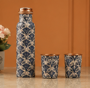 Botella de Agua de Cobre Personalizada con 2 Tazas de Cobre a Juego |   Botella de Agua de Cobre Hecha a Mano con Diseño Decorativo Azul y Blanco - Product Image 5