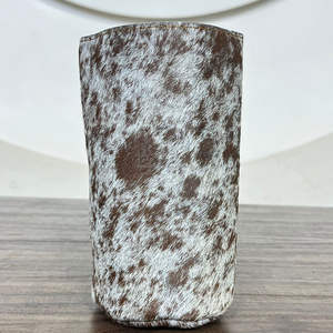 Porte-canettes en cuir de vachette véritable fabriqués à la main manchons de boisson rustiques uniques pour canettes glacières isolées durables et élégantes - Product Image 5