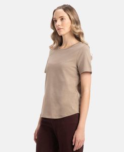 T-shirt pour femme en coton super peigné, coupe décontractée, couleur unie, ourlet incurvé, manches courtes stylisées - Product Image 5