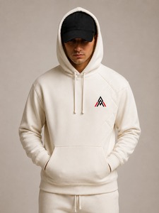 เสื้อฮู้ดดี้พรีเมียมสำหรับผู้ชาย ผลิตจากผ้าเนื้อนุ่ม ระบายอากาศได้ดี ให้ความอบอุ่น สวมใส่สบาย และมีสไตล์ลำลองทันสมัย เหมาะสำหรับใส่ในชีวิตประจำวัน - Product Image 1