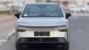 Toyota BZ3 X 2025 610 CLTCKM SUV Eléctrico AWD con Batería de Litio, Asientos de Cuero, R19, Doble Tracción - Product Image 5