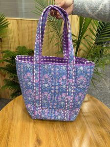 กระเป๋าโท้ทผ้าฝ้ายลายดอกไม้พิมพ์ลายบล็อกอินเดียสำหรับผู้หญิง ขายดีที่สุด สีเข้ากัน จุของได้เยอะ - Product Image 2