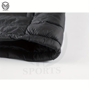 Chaqueta de Invierno con Capucha 100% Poliéster, Cierre de Cremallera, Tela Brillante con Efecto Burbuja, Secado Rápido, Resistente al Viento, Servicio OEM, Personalizable para Hombre - Product Image 5