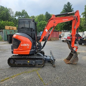Mini-excavatrice Kubota KX057 5 roues motrices, haute performance, compacte et adaptée aux travaux de construction générale. - Product Image 6