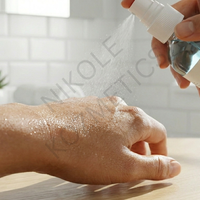 Tonique liquide équilibrant la peau, réducteur de pores, contrôle du sébum, hydratant, affine les pores, texture lisse, absorption rapide, non gras