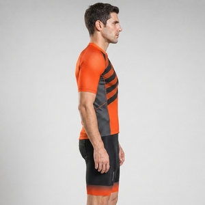 Meilleur produit tendance : Ensemble de tenue de cyclisme ajustée, designs personnalisés, uniforme de cyclisme de haute qualité à prix abordable - Product Image 6